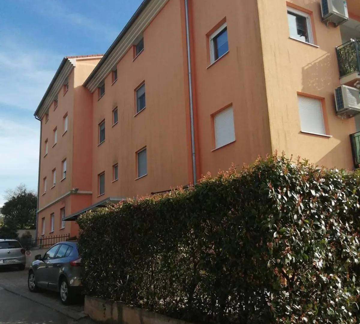 Peach Apartment Pula 0*,  Croatia
